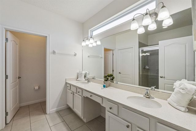 5304 OAKBOURNE AVENUE, Davenport, FL 33837