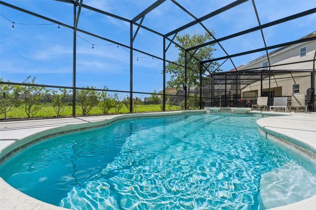 5304 OAKBOURNE AVENUE, Davenport, FL 33837
