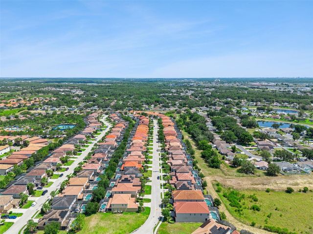5304 OAKBOURNE AVENUE, Davenport, FL 33837