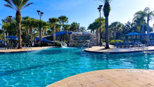 5304 OAKBOURNE AVENUE, Davenport, FL 33837