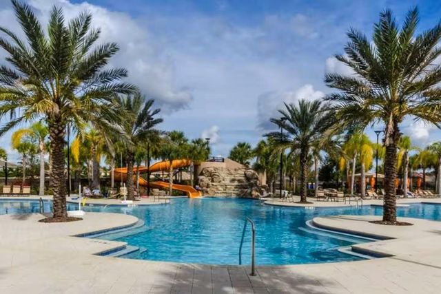 5304 OAKBOURNE AVENUE, Davenport, FL 33837
