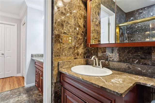 23214 NE Plantation Drive NE 214, Atlanta, GA 30324