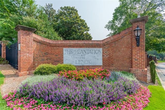 23214 NE Plantation Drive NE 214, Atlanta, GA 30324