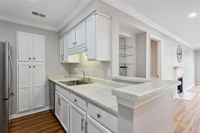 23214 NE Plantation Drive NE 214, Atlanta, GA 30324