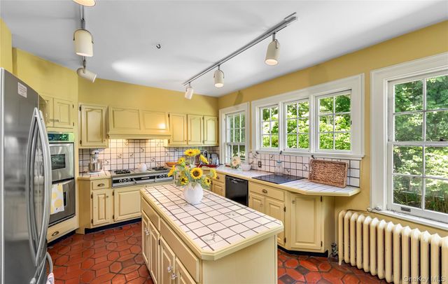 265 N Broadway, Nyack, NY 10960
