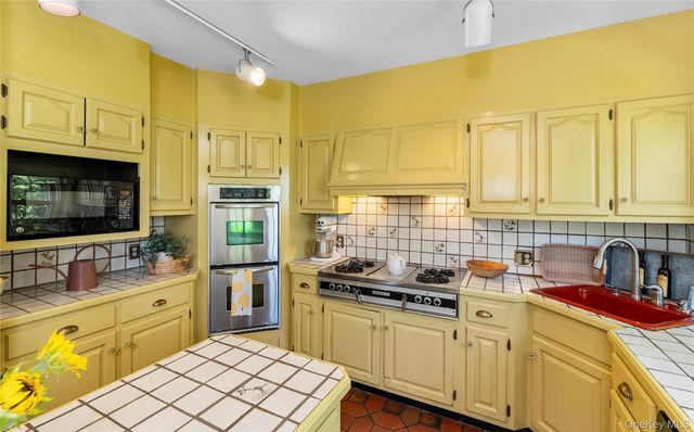 265 N Broadway, Nyack, NY 10960