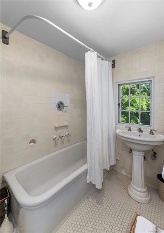265 N Broadway, Nyack, NY 10960