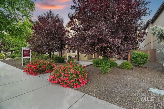 3042 S Shadywood Way, Boise, ID 83716