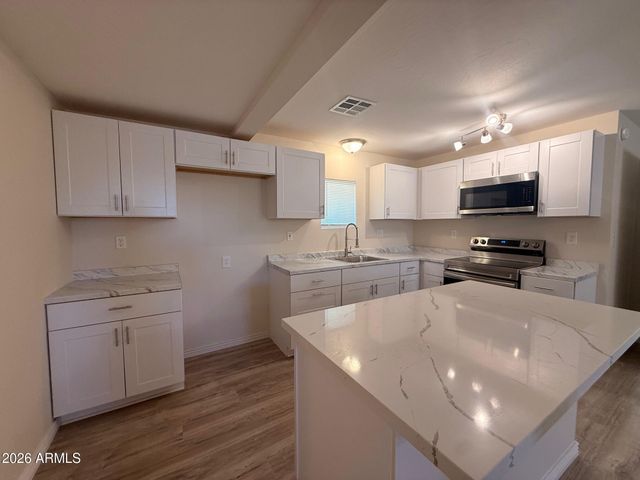 135 S REX Avenue, Apache Junction, AZ 85120
