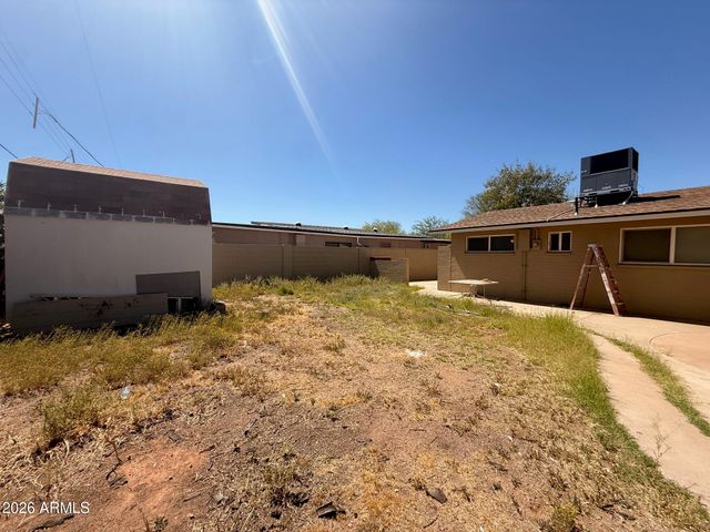 135 S REX Avenue, Apache Junction, AZ 85120