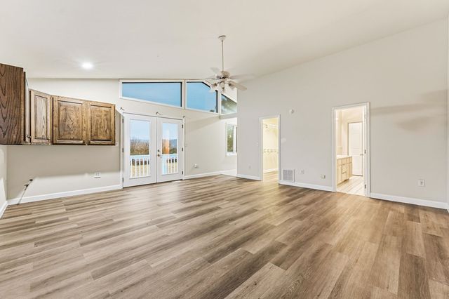 286 Mccombs Road, Murphy, NC 28906