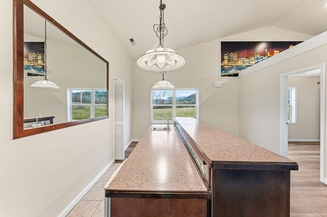 286 Mccombs Road, Murphy, NC 28906