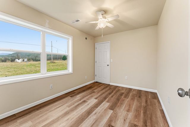 286 Mccombs Road, Murphy, NC 28906