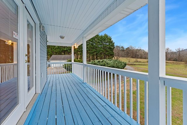 286 Mccombs Road, Murphy, NC 28906