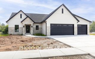 W5851 DELTA DRIVE, Menasha, WI 54952