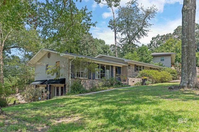 201 Confederate Drive, Spanish Fort, AL 36527