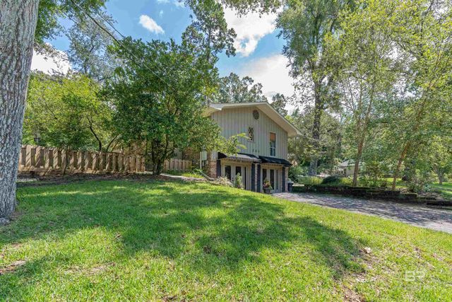 201 Confederate Drive, Spanish Fort, AL 36527