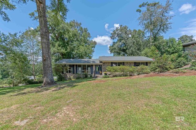 201 Confederate Drive, Spanish Fort, AL 36527