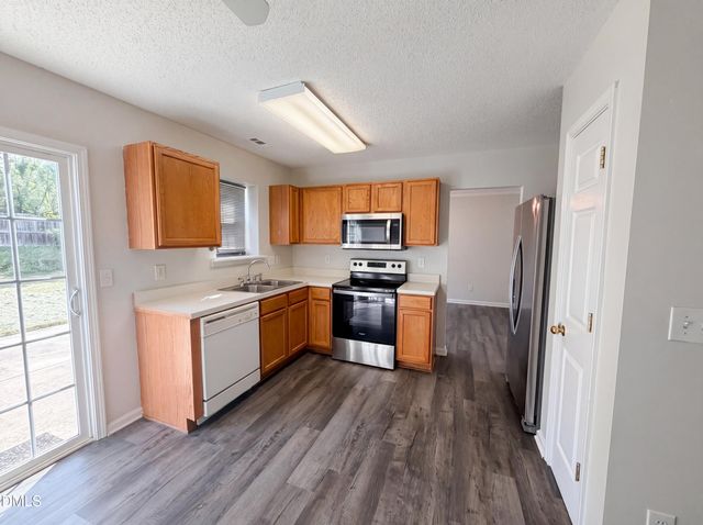 104 Valley Glen Drive, Morrisville, NC 27560