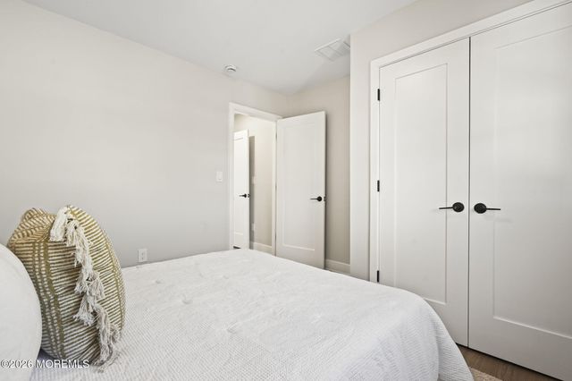 18 E 3rd Street, Howell, NJ 07731