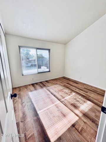 937 Shadow Lake Drive, Thousand Oaks, CA 91360