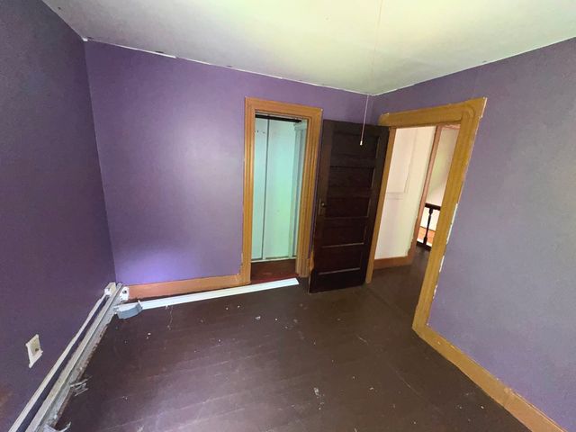 25 Kendrick St, South Hadley, MA 01075