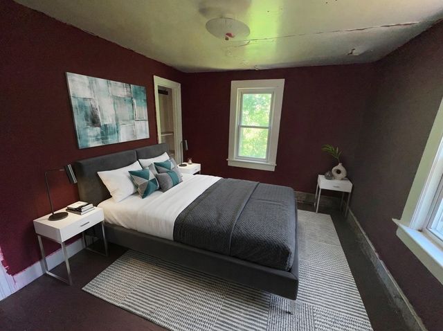 25 Kendrick St, South Hadley, MA 01075