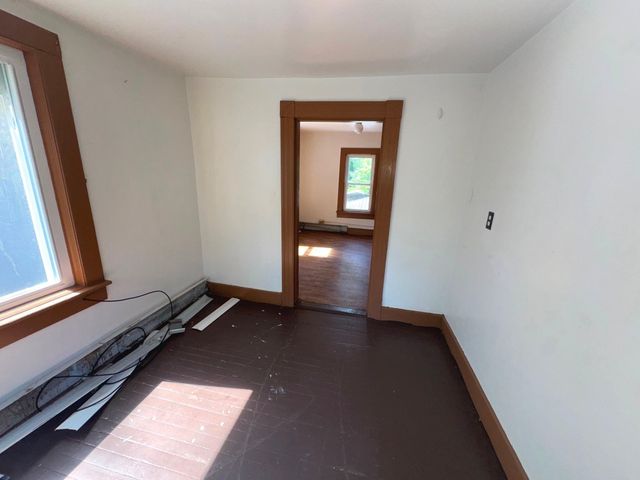 25 Kendrick St, South Hadley, MA 01075