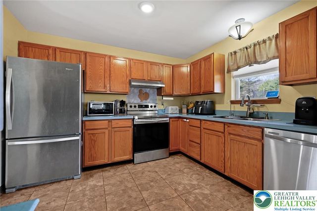 140 Woods XING, Chestnuthill Twp, PA 18353