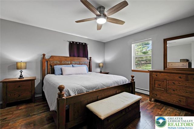 140 Woods XING, Chestnuthill Twp, PA 18353