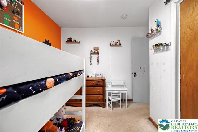 140 Woods XING, Chestnuthill Twp, PA 18353