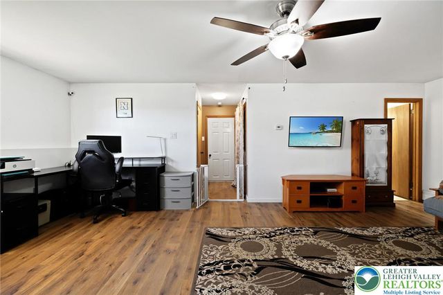 140 Woods XING, Chestnuthill Twp, PA 18353