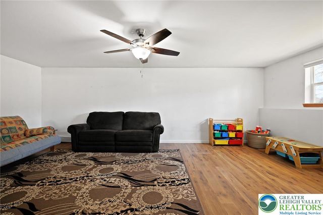 140 Woods XING, Chestnuthill Twp, PA 18353