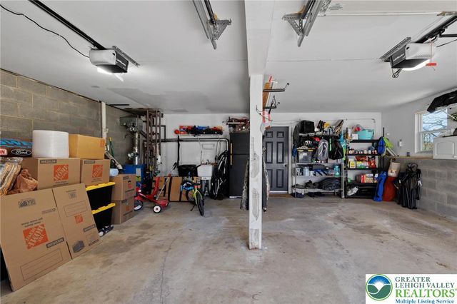 140 Woods XING, Chestnuthill Twp, PA 18353