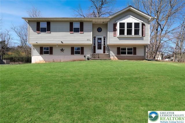 140 Woods XING, Chestnuthill Twp, PA 18353