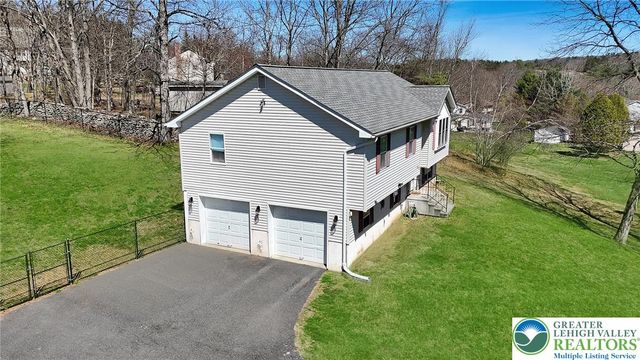 140 Woods XING, Chestnuthill Twp, PA 18353