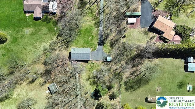 140 Woods XING, Chestnuthill Twp, PA 18353
