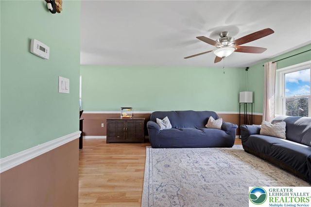 140 Woods XING, Chestnuthill Twp, PA 18353
