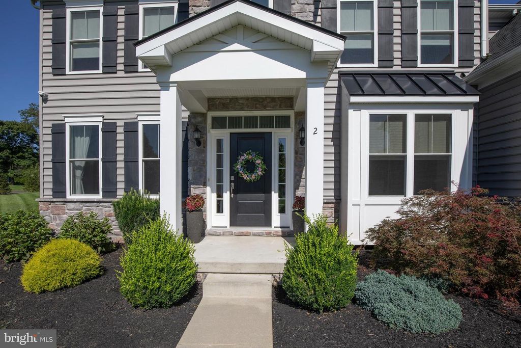 2 OXFORD LANE, DOYLESTOWN, PA 18901 — photo 2