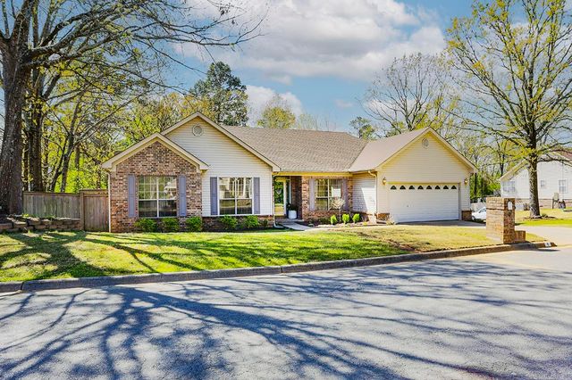 8 Silver Meadow Cove, North Little Rock, AR 72118