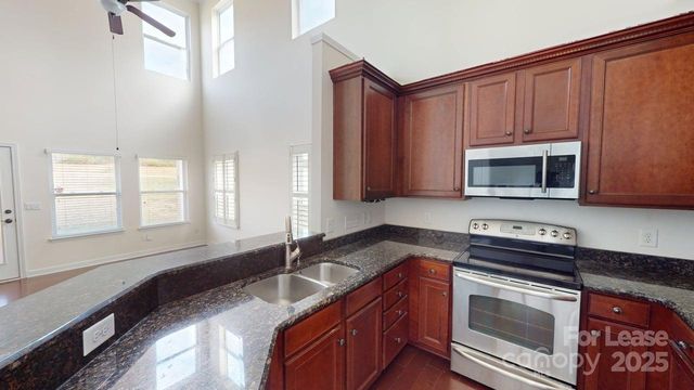 4602 Craigmoss Lane, Charlotte, NC 28278