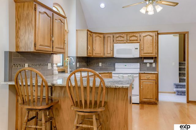 16306 Lafayette Avenue, Omaha, NE 68118