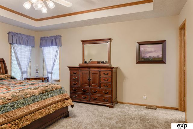 16306 Lafayette Avenue, Omaha, NE 68118