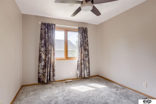 16306 Lafayette Avenue, Omaha, NE 68118