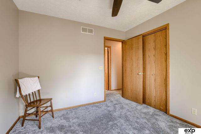 16306 Lafayette Avenue, Omaha, NE 68118