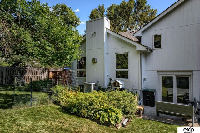 16306 Lafayette Avenue, Omaha, NE 68118