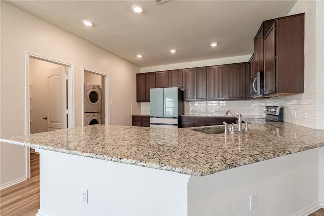 637 Landon Samuel LOOP, Pflugerville, TX 78660