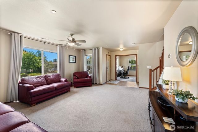 3197 Sheaser Way, Dupont, WA 98327