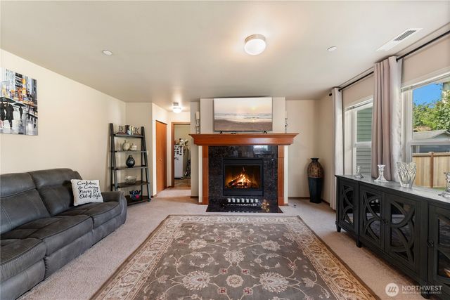 3197 Sheaser Way, Dupont, WA 98327