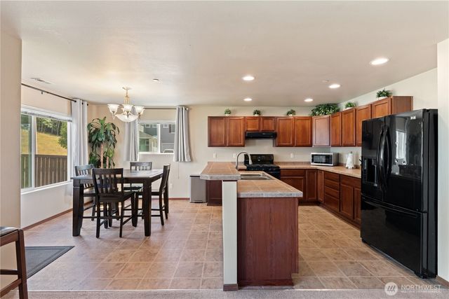 3197 Sheaser Way, Dupont, WA 98327
